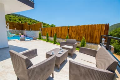 Villa Çağla Korunaklı Havuz 70
