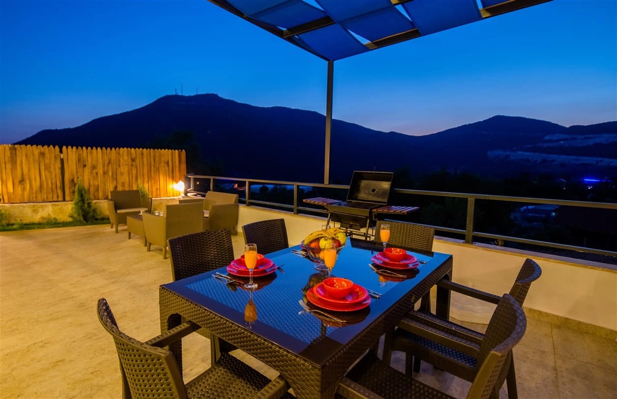 Villa Çağla Korunaklı Havuz 36