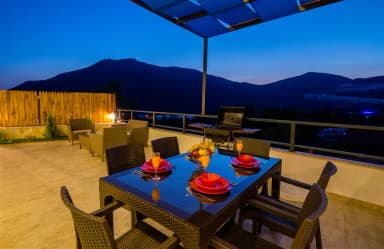 Villa Çağla Korunaklı Havuz 36