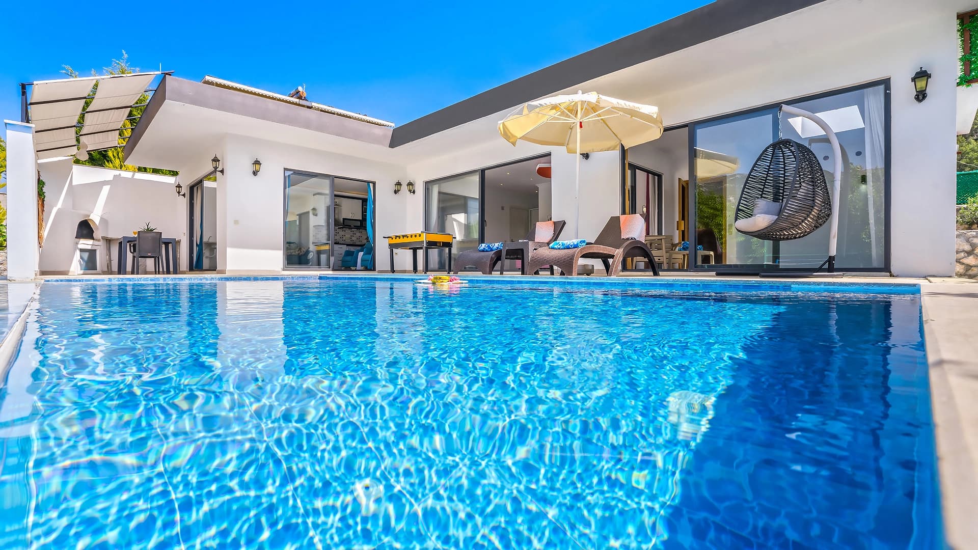 Villa Sakız Korunaklı Havuz 28