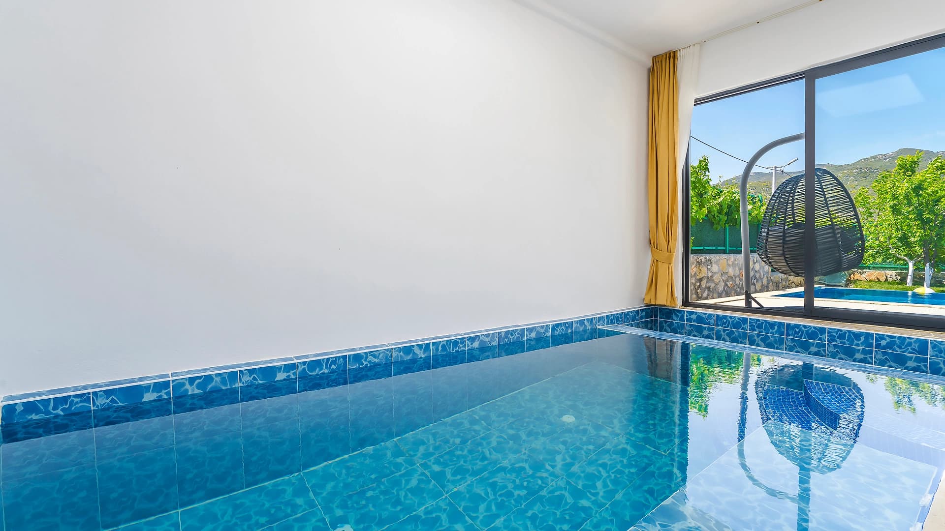 Villa Sakız Korunaklı Havuz 44