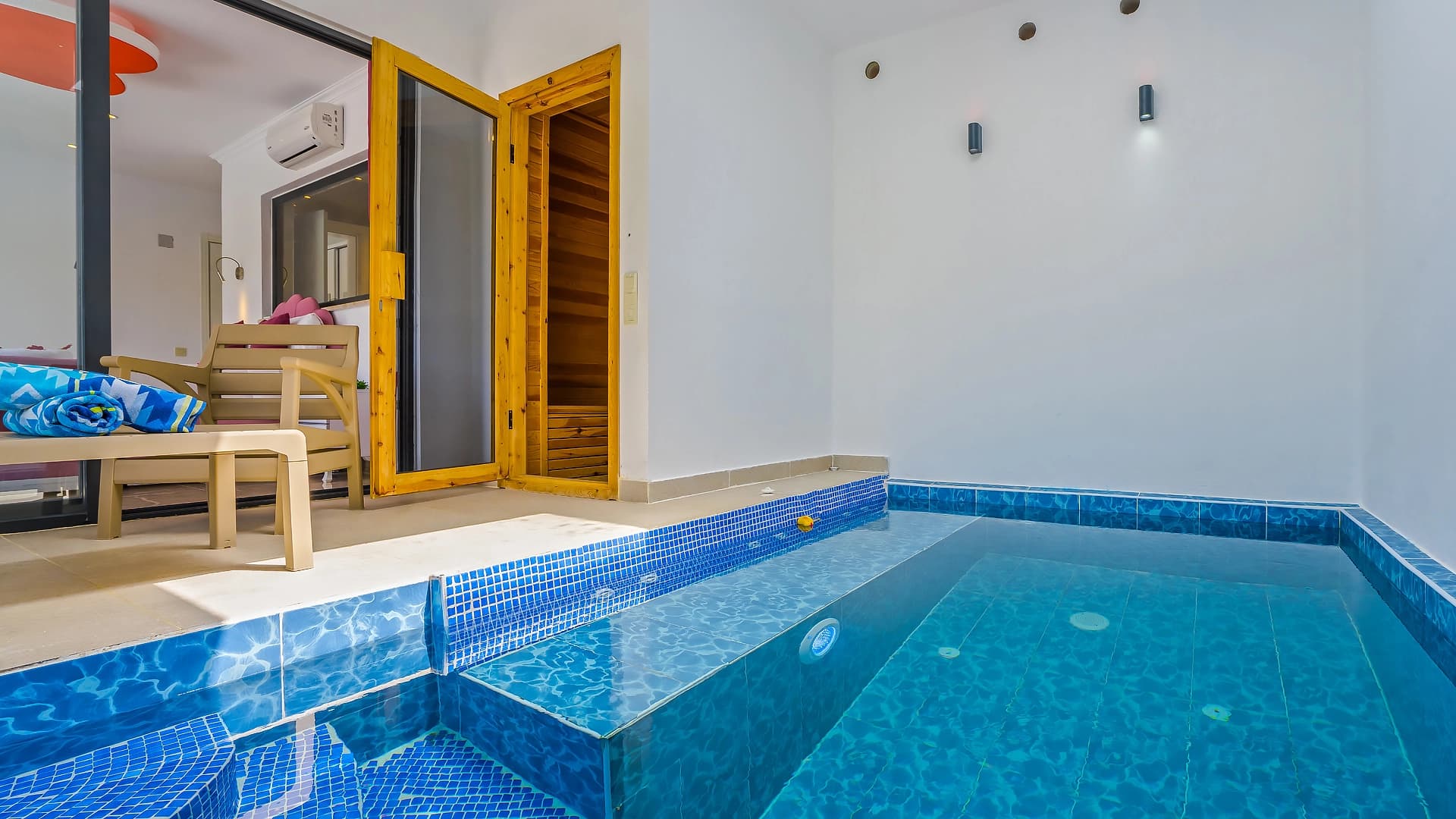 Villa Sakız Korunaklı Havuz 30