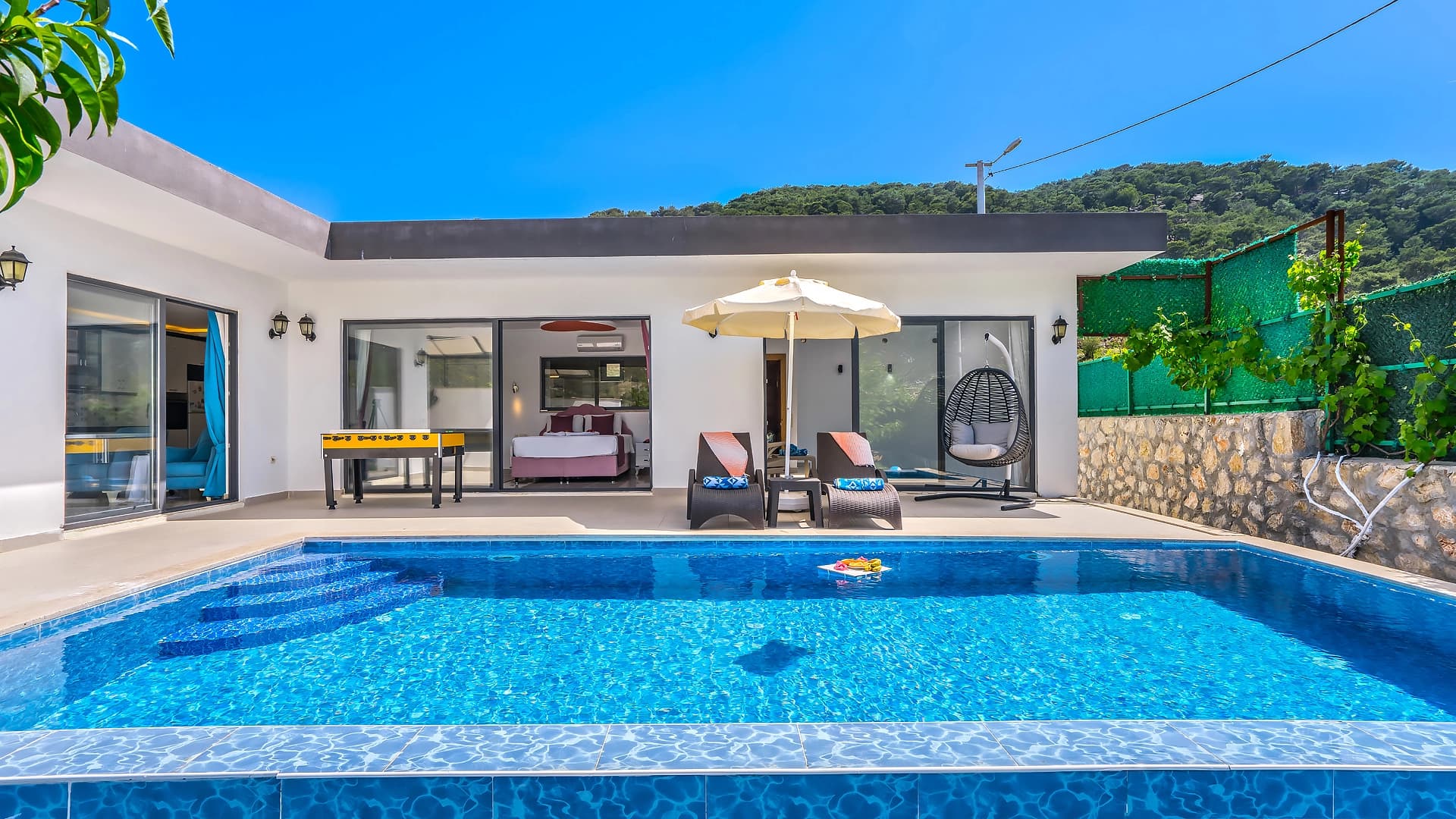 Villa Sakız Korunaklı Havuz 42