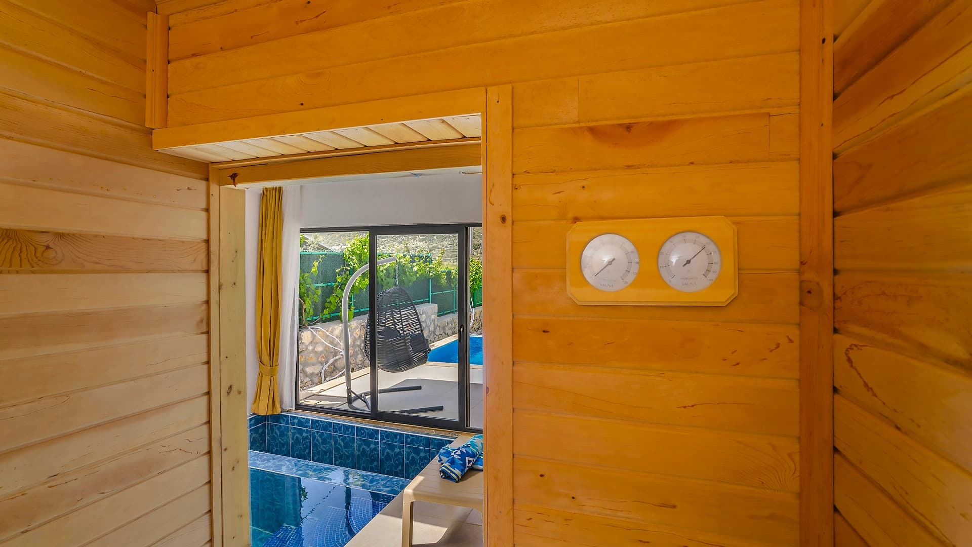 Villa Sakız Korunaklı Havuz 58