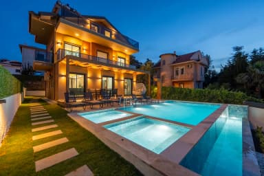 Villa Azure Luxe Çocuk Havuzu 13