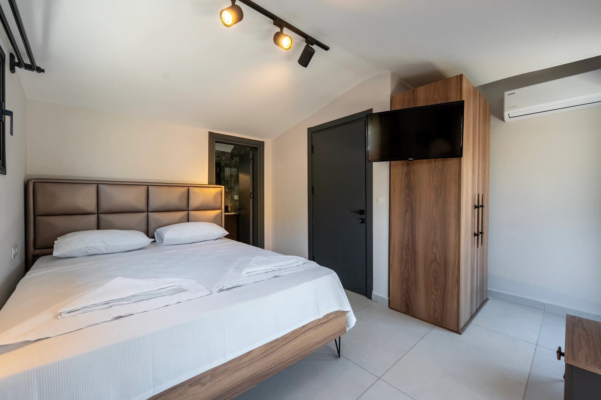 Villa Azure Luxe Çocuk Havuzu 77