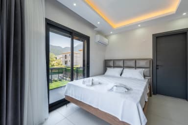 Villa Azure Luxe Çocuk Havuzu 43