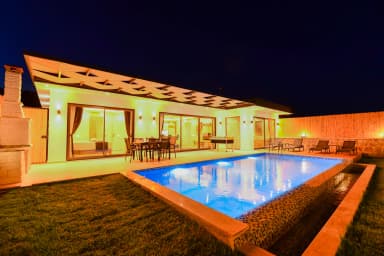 Villa Rosero Korunaklı Havuz 99