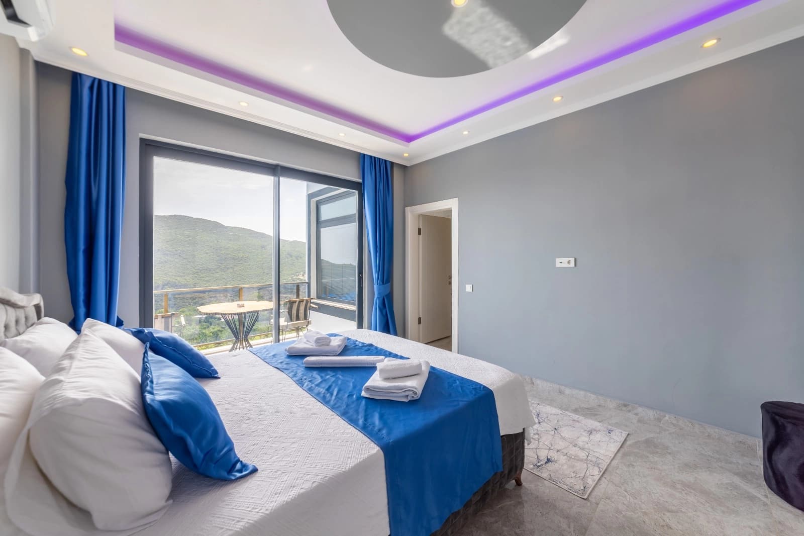 Villa Pilot Korunaklı Havuz 44