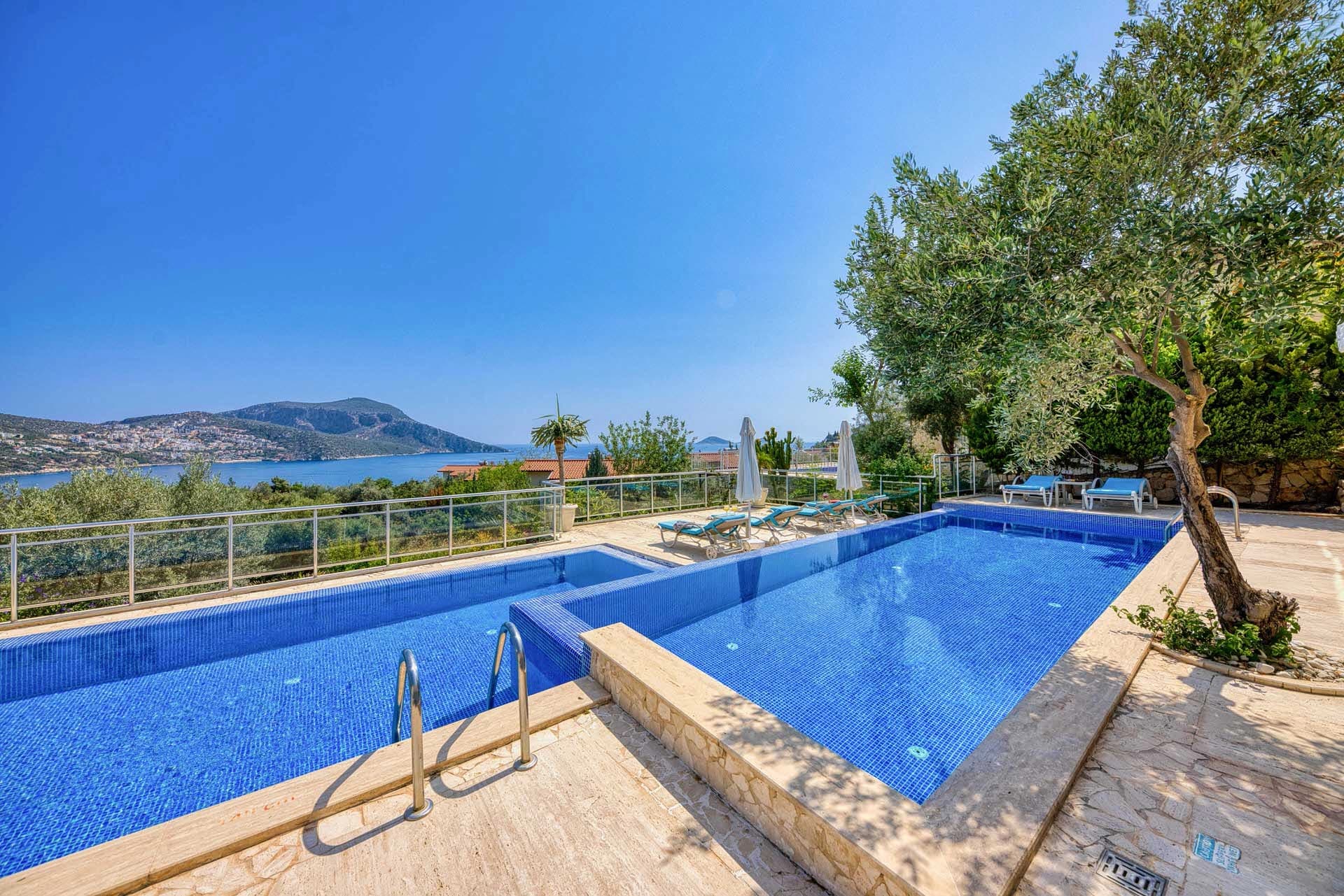 Villa Oasis Özel Havuzlu 98