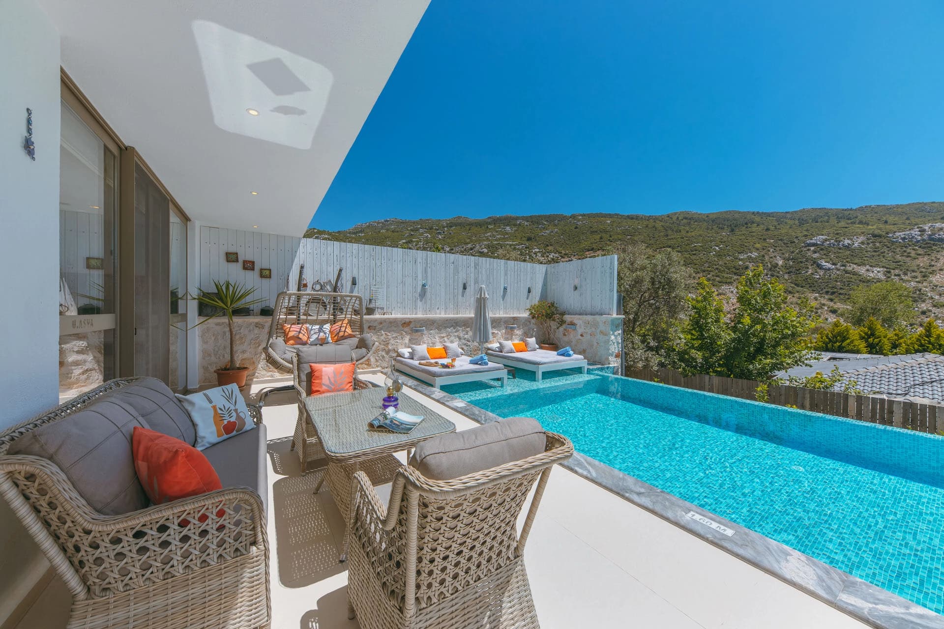 Villa Ay Sa Korunaklı Havuz 42