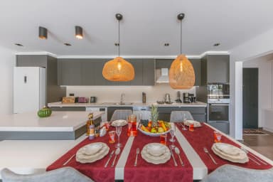 Villa Ay Sa Korunaklı Havuz 52