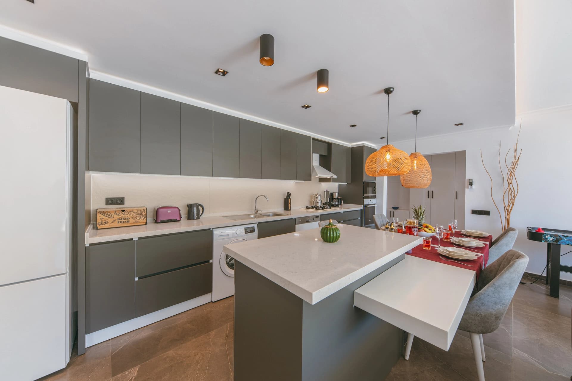 Villa Ay Sa Korunaklı Havuz 80