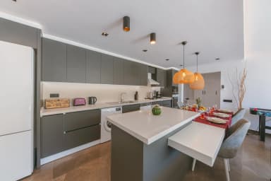 Villa Ay Sa Korunaklı Havuz 80