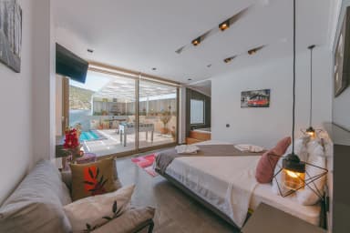 Villa Ay Sa Korunaklı Havuz 32