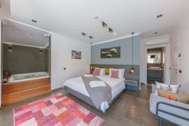 Villa Ay Sa Korunaklı Havuz 46