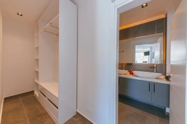 Villa Ay Sa Korunaklı Havuz 12