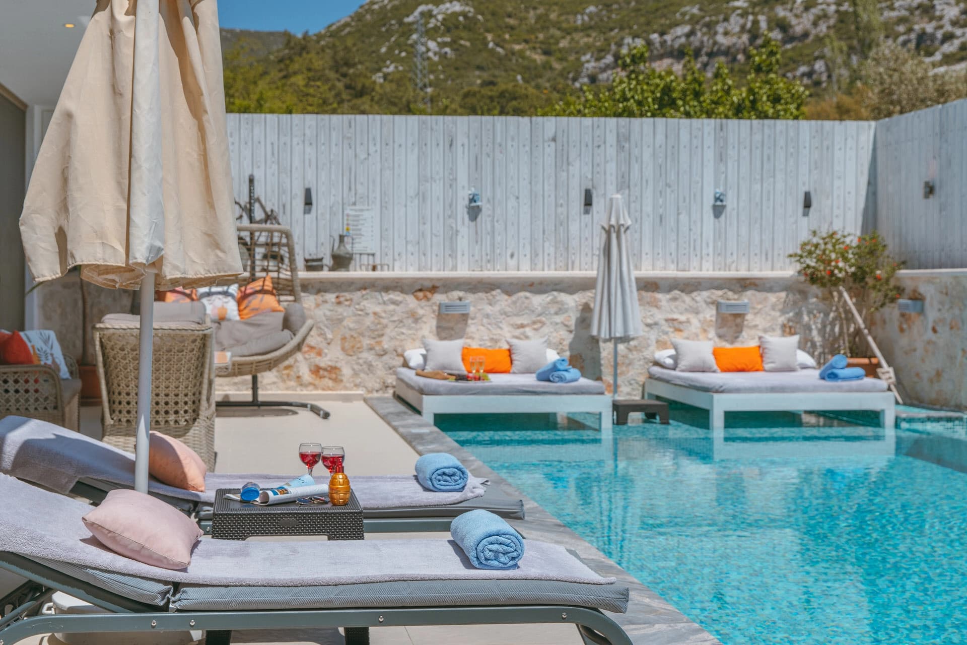 Villa Ay Sa Korunaklı Havuz 98