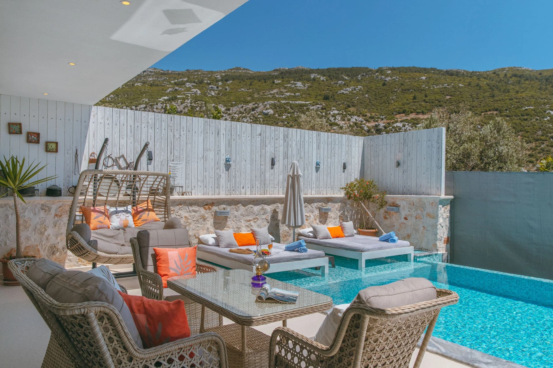 Villa Ay Sa Korunaklı Havuz 22