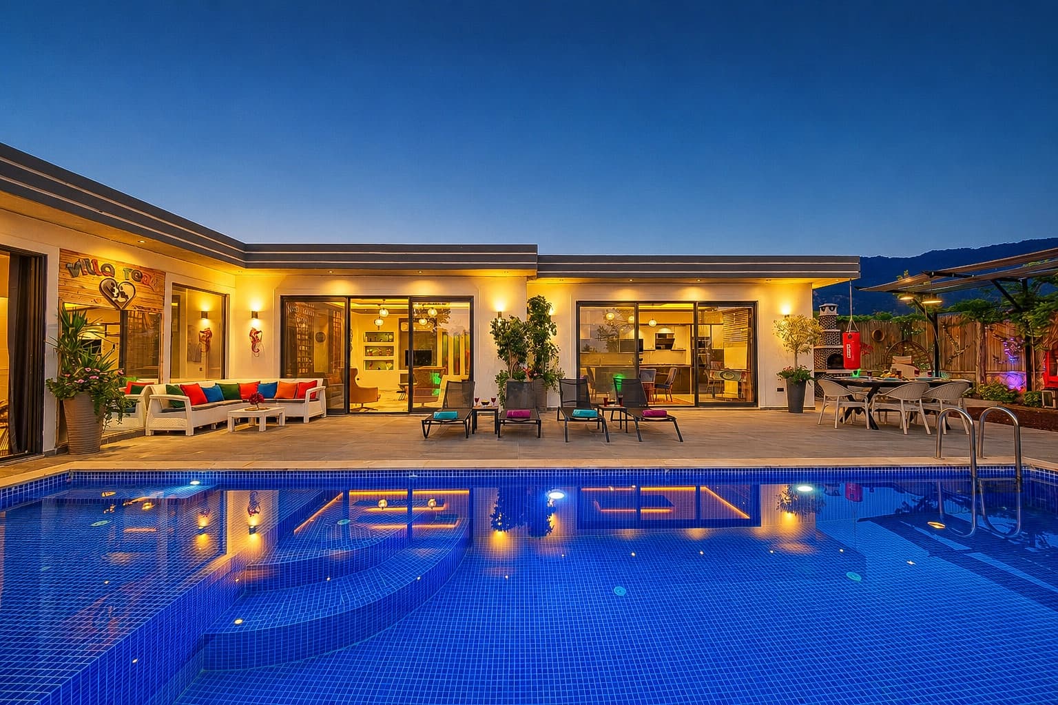 Villa Renk Korunaklı Havuz 21
