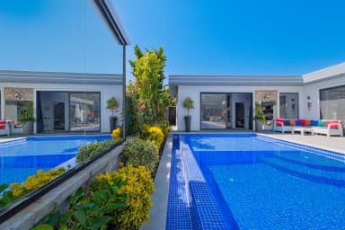 Villa Renk Korunaklı Havuz 83