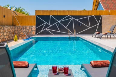 Villa Pine 1 Korunaklı Havuz 85