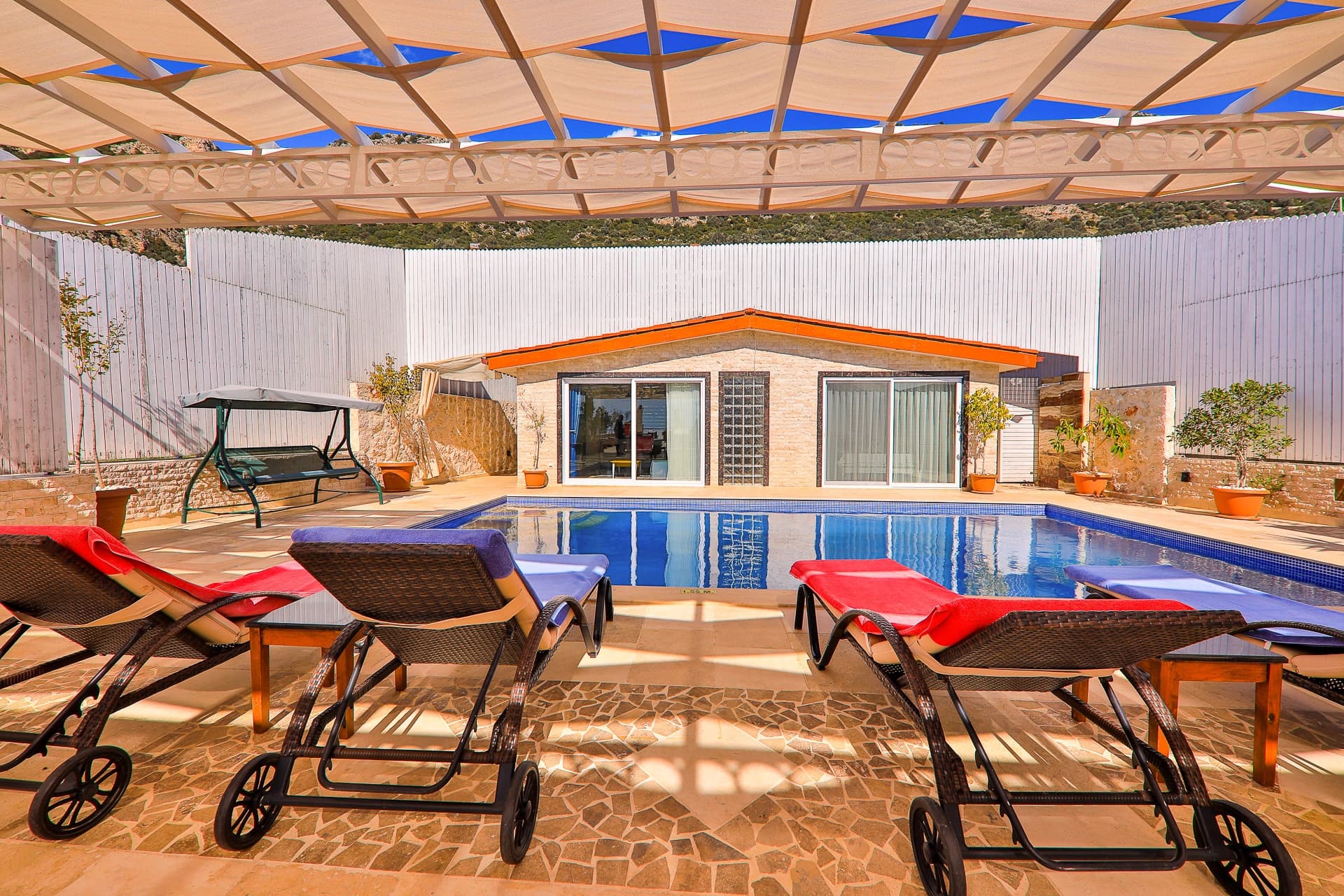 Villa Felix Korunaklı Havuz 42