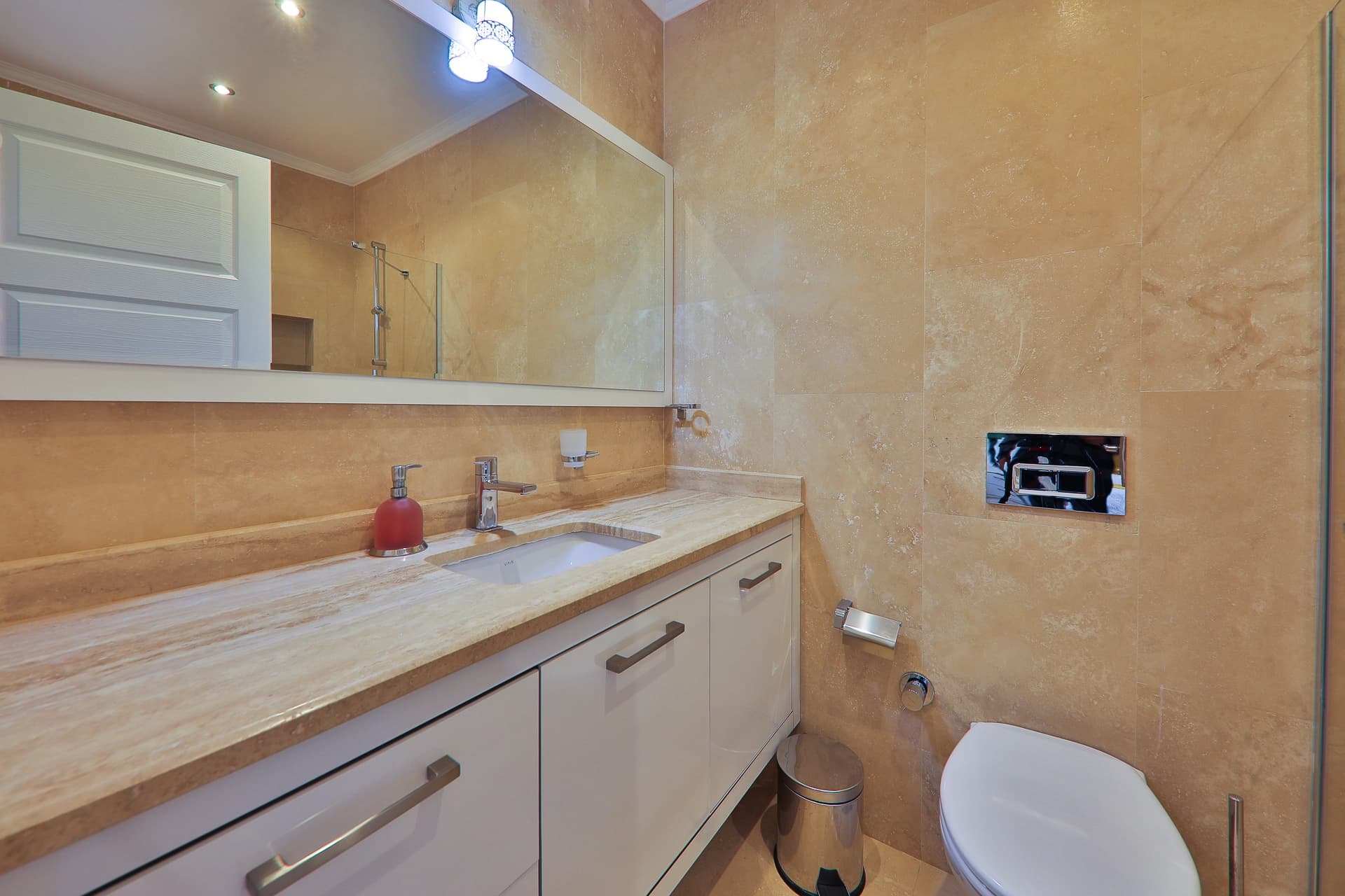 Villa Felix Korunaklı Havuz 44