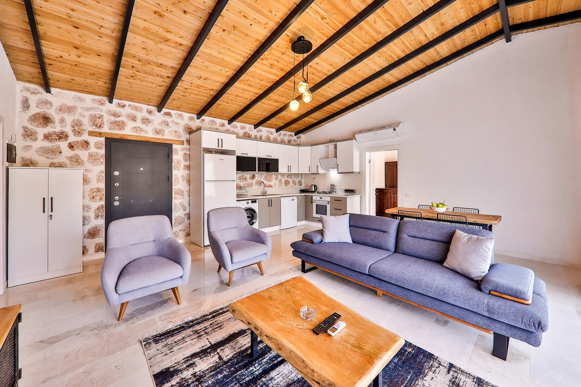 Villa Çınar Korunaklı Havuz 92