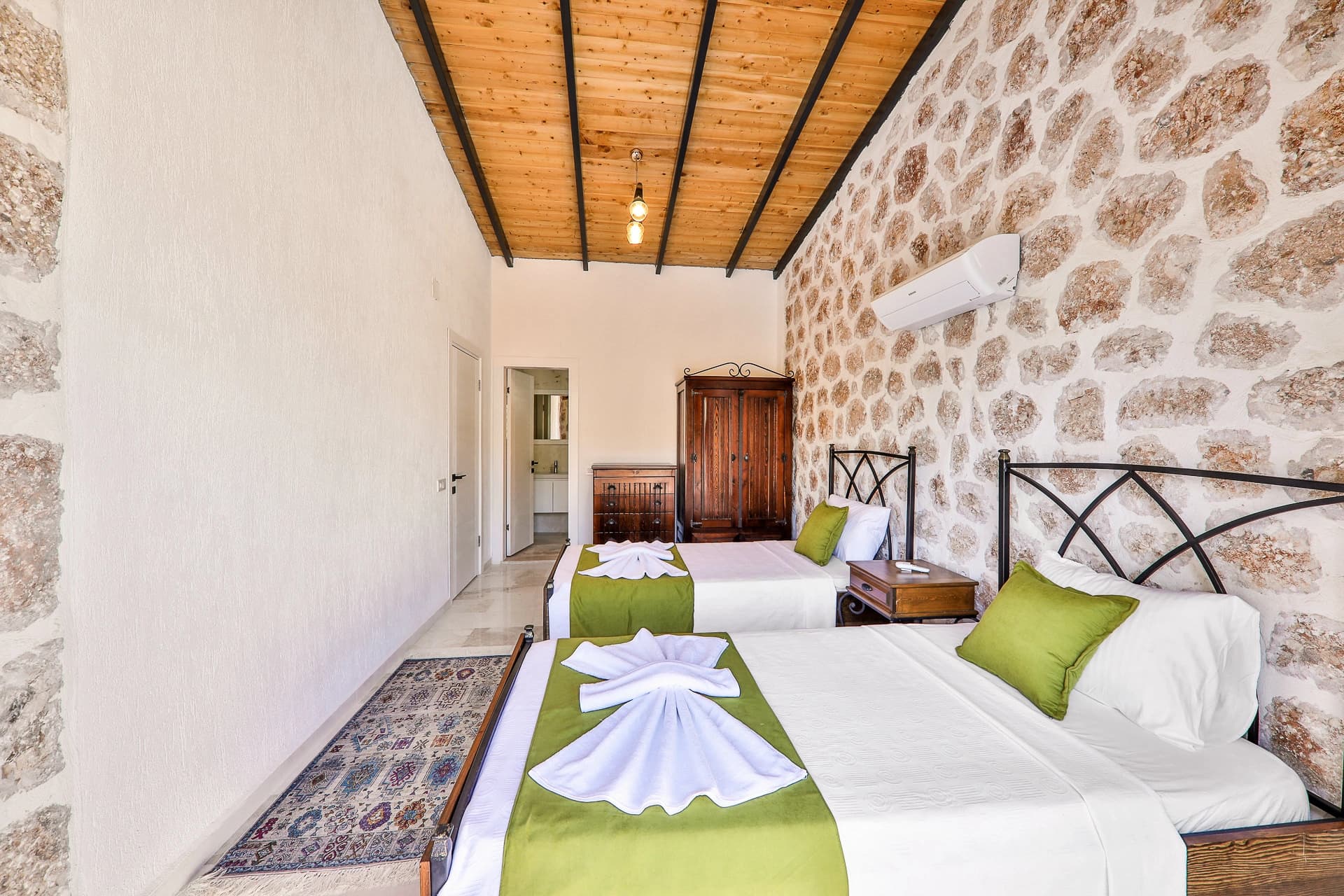 Villa Çınar Korunaklı Havuz 58