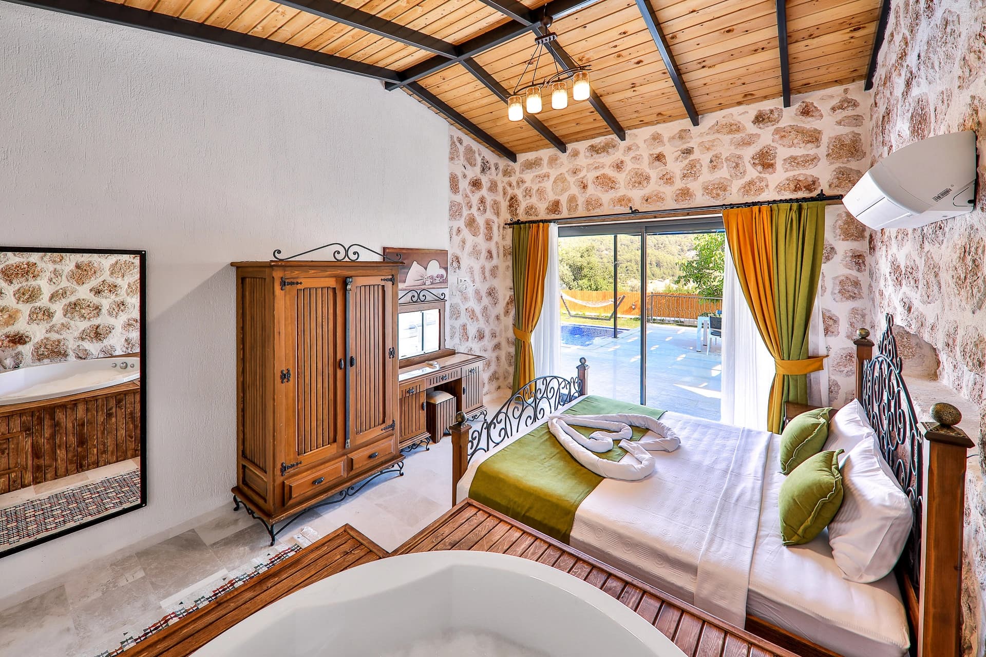 Villa Çınar Korunaklı Havuz 30