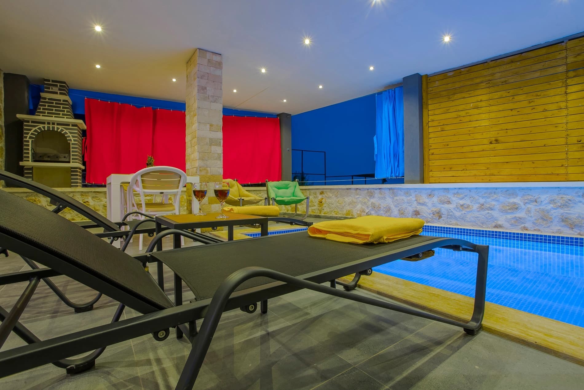 Villa Tarz Korunaklı Havuz 27