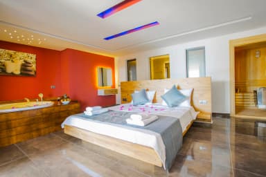 Villa Tarz Korunaklı Havuz 57