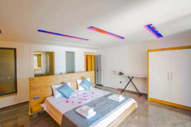 Villa Tarz Korunaklı Havuz 71