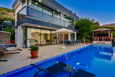 Villa Kolyos Korunaklı Havuz 57