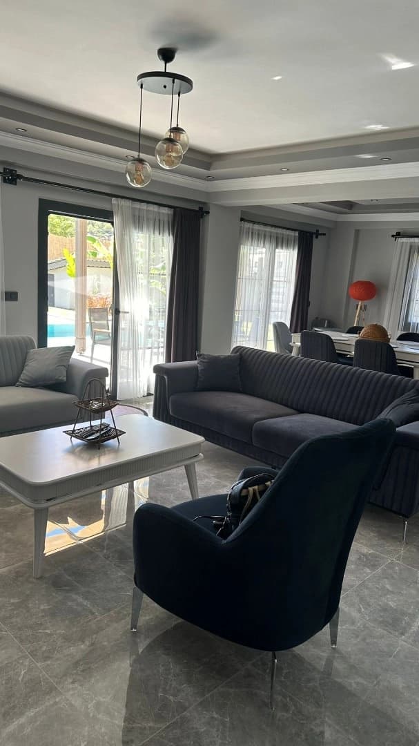 Villa Lore B Korunaklı Havuz 85