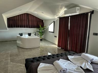 Villa Lore B Korunaklı Havuz 23