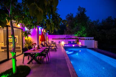 Villa Opuntia Korunaklı Havuz 86