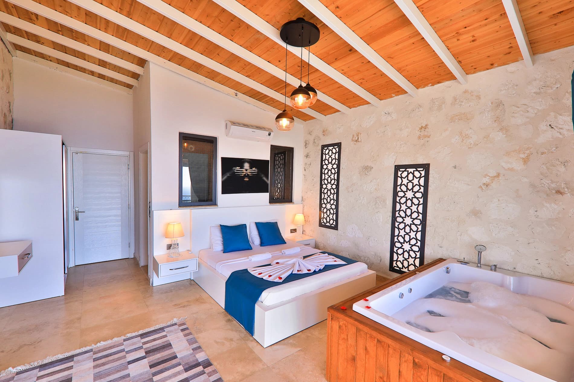 Villa Alaca Isıtmalı Havuz 50