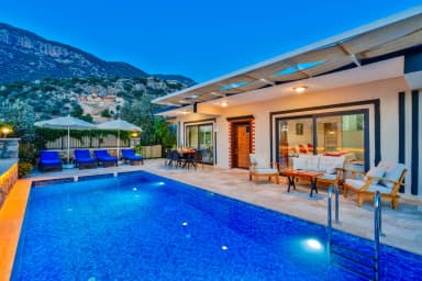 Villa Samyeli Korunaklı Havuz 24