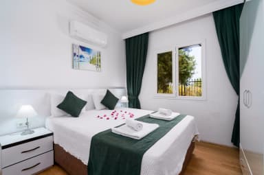 Villa Samyeli Korunaklı Havuz 18