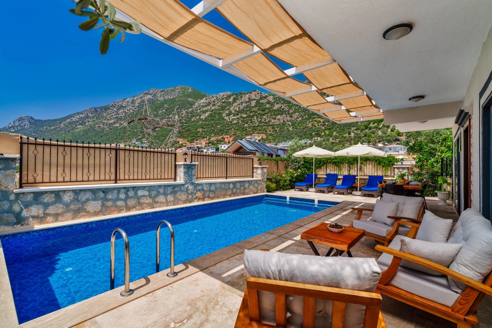 Villa Samyeli Korunaklı Havuz 52