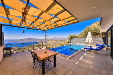 Villa Demir Korunaklı Havuz 42