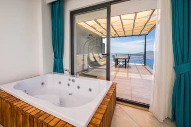 Villa Demir Korunaklı Havuz 64