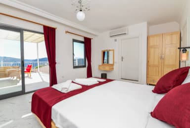 Villa Seboş Korunaklı Havuz 94