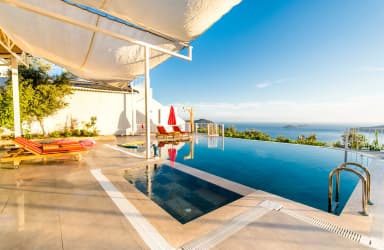 Villa Seboş Korunaklı Havuz 98