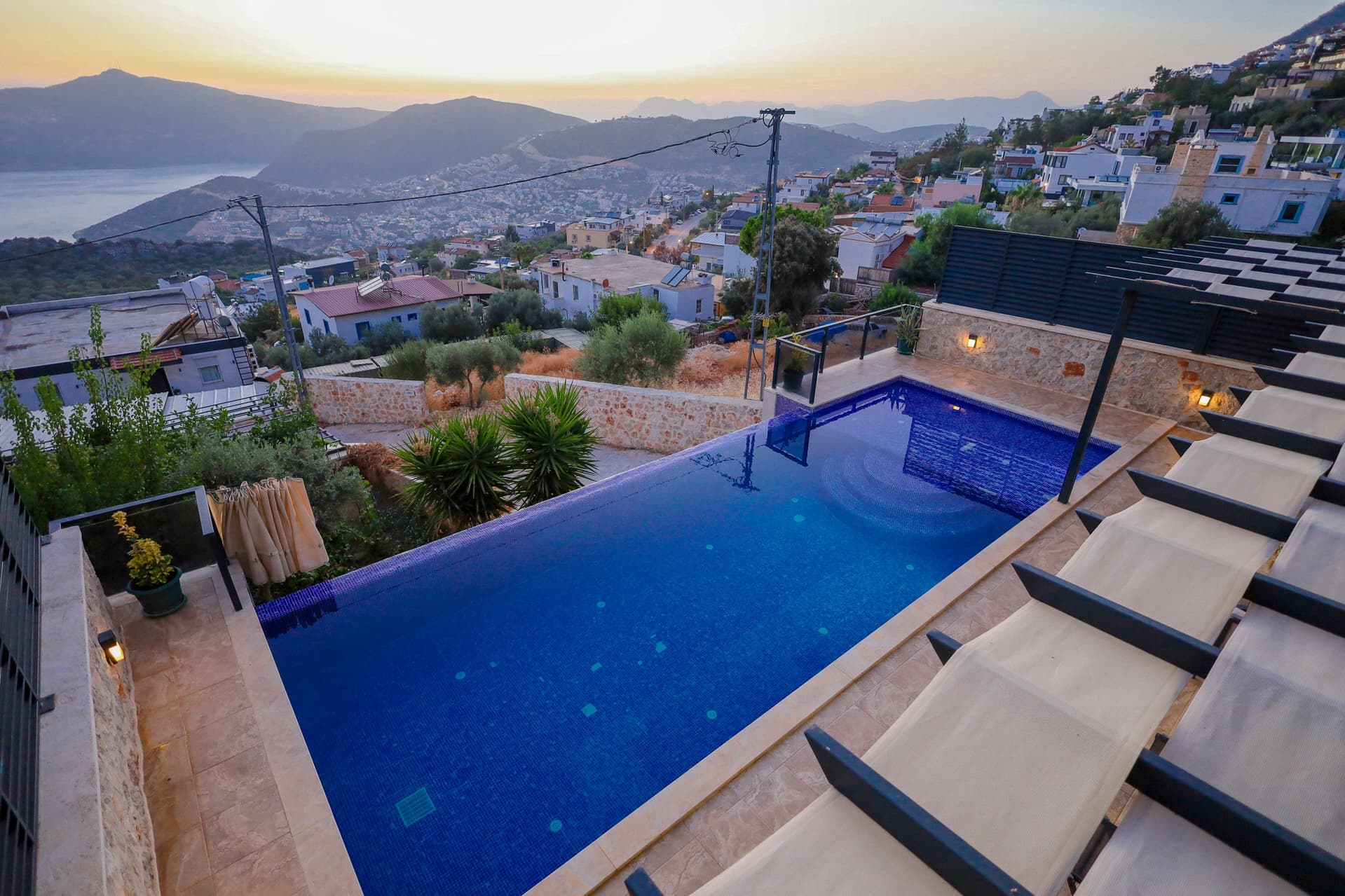 Villa Yusef Korunaklı Havuz 28