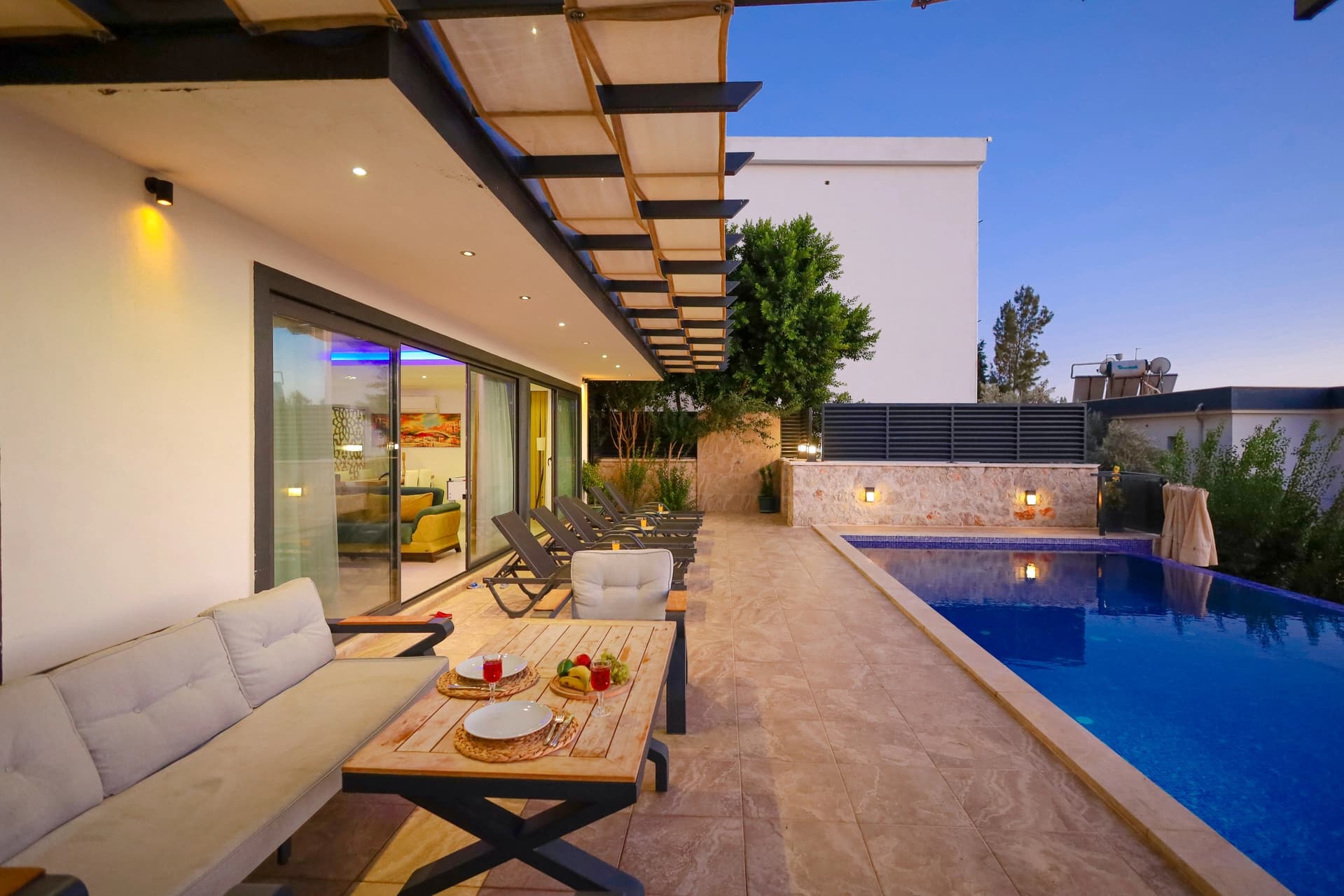 Villa Yusef Korunaklı Havuz 42