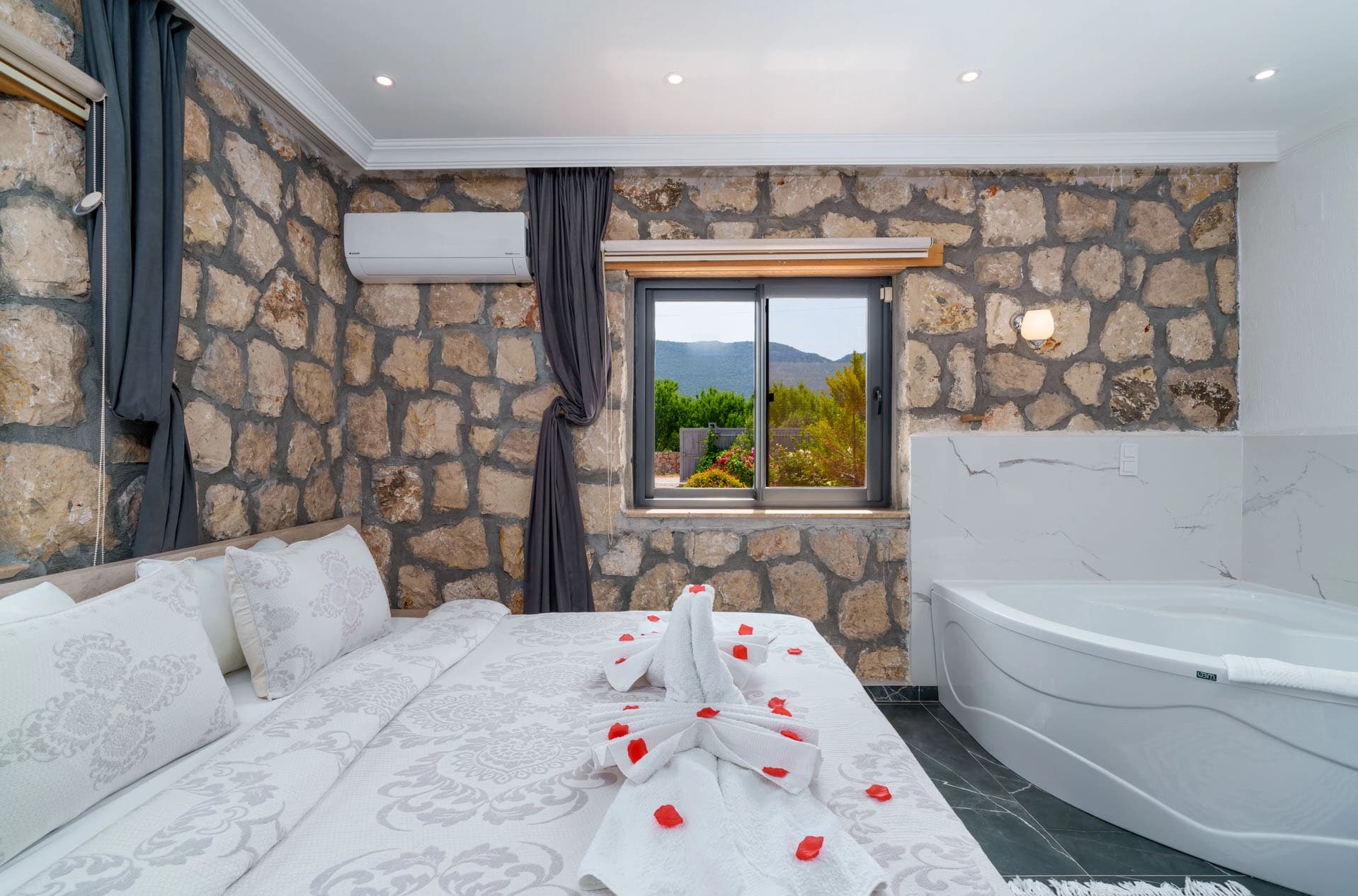 Villa Mavi Boncuk Korunaklı Havuz 30