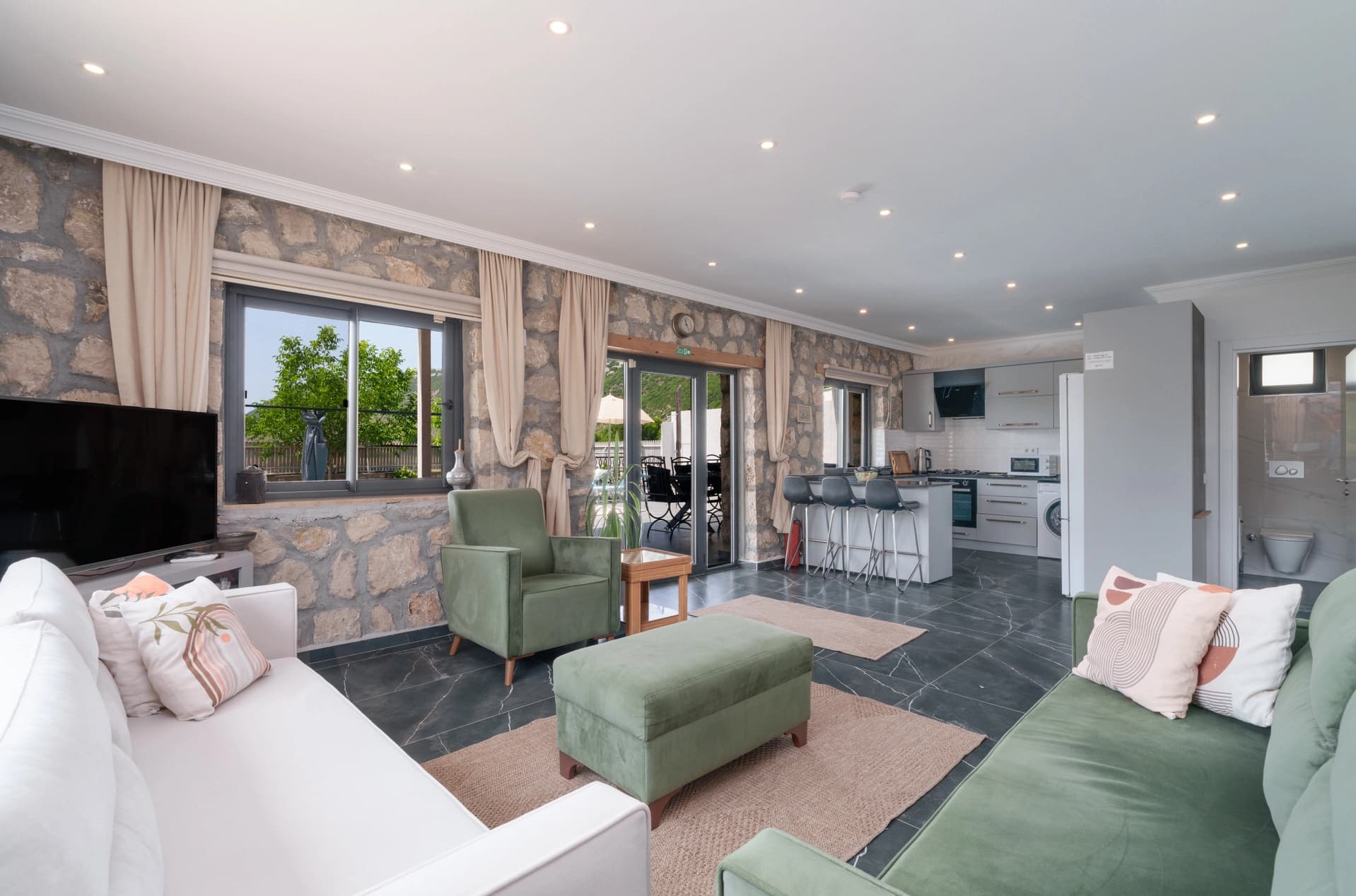 Villa Mavi Boncuk Korunaklı Havuz 98